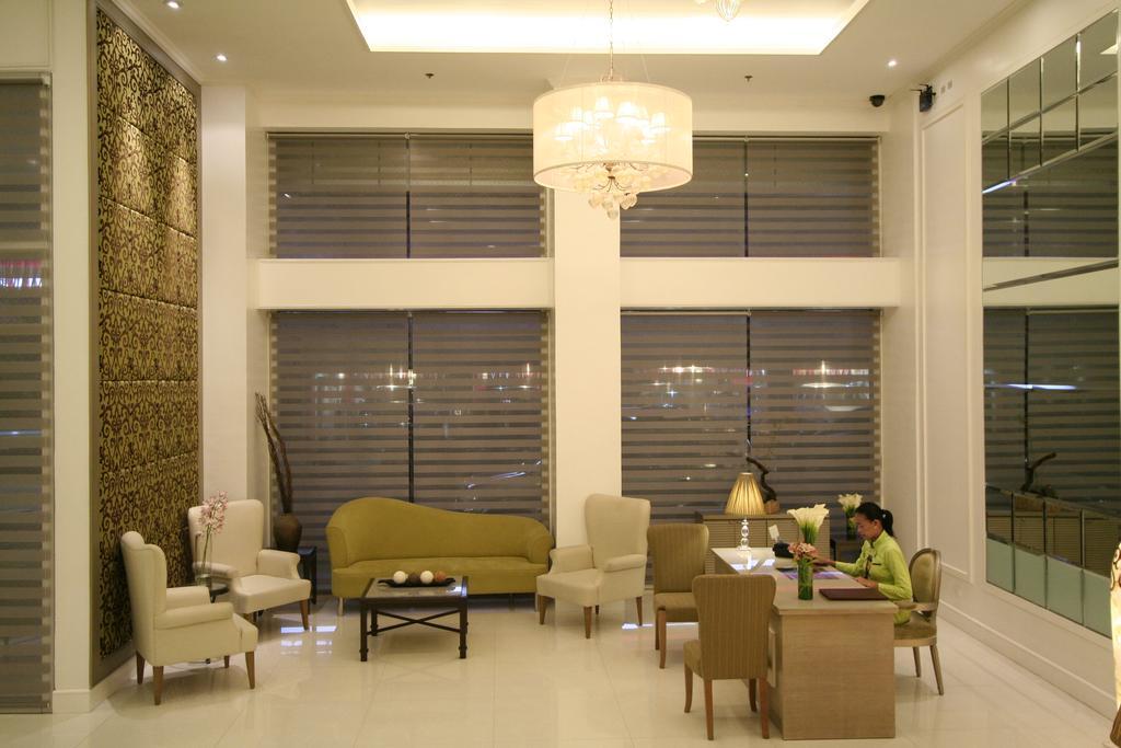 Hotel St. Ellis Legazpi Exterior photo